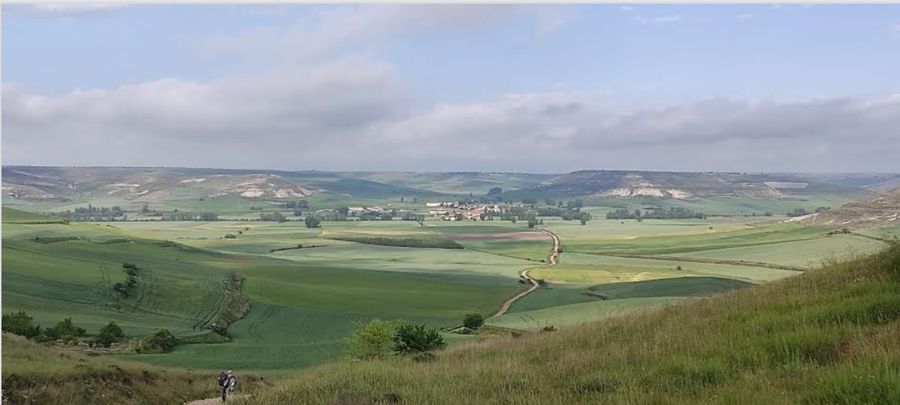 Long chemin après Castrojeriz